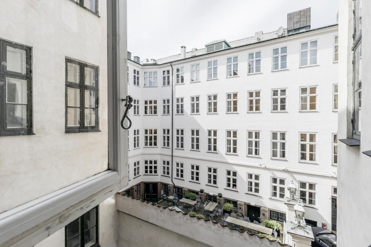 Large Apartment With Canal View In Central Cph City Копенхаген Екстериор снимка
