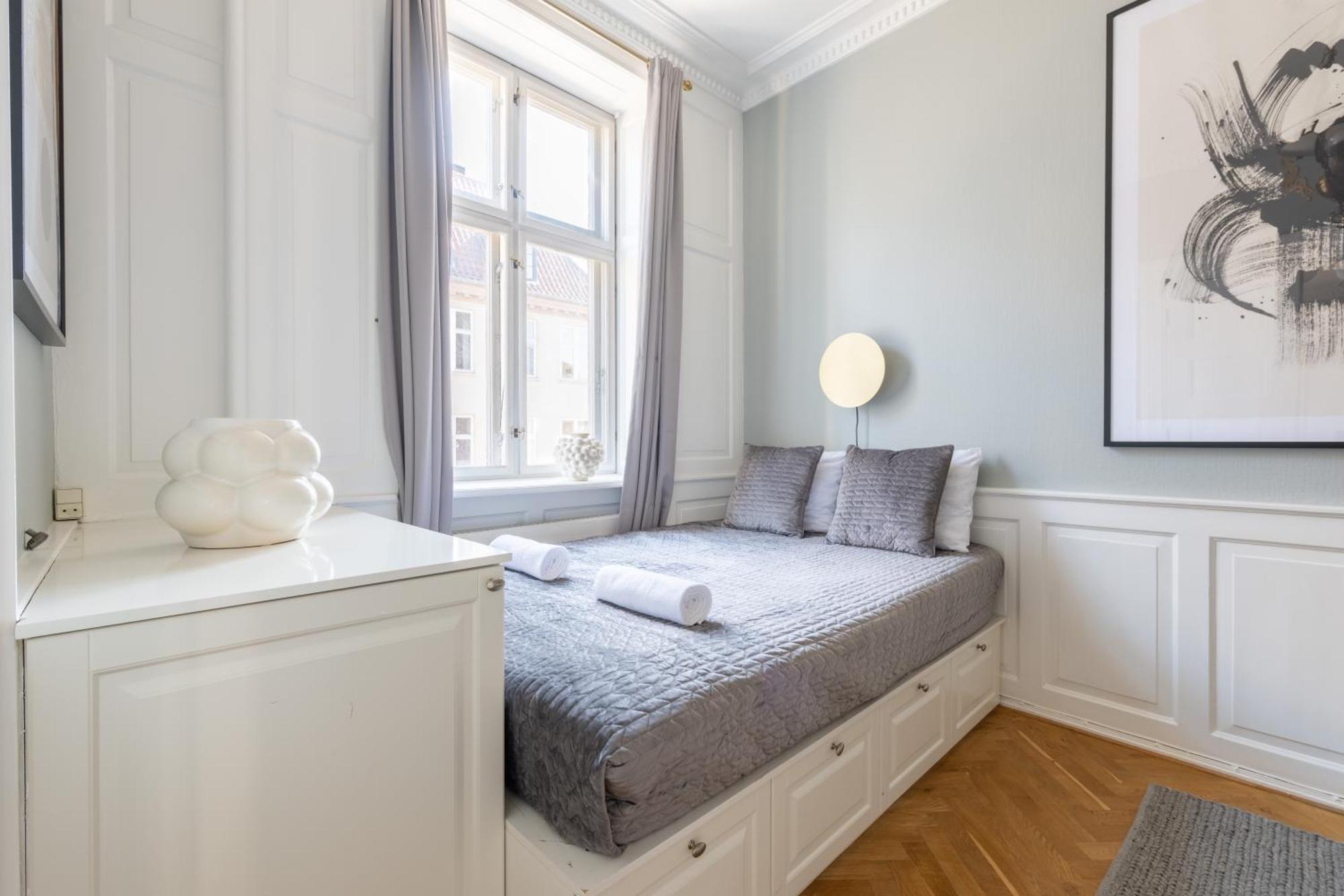 Large Apartment With Canal View In Central Cph City Копенхаген Екстериор снимка