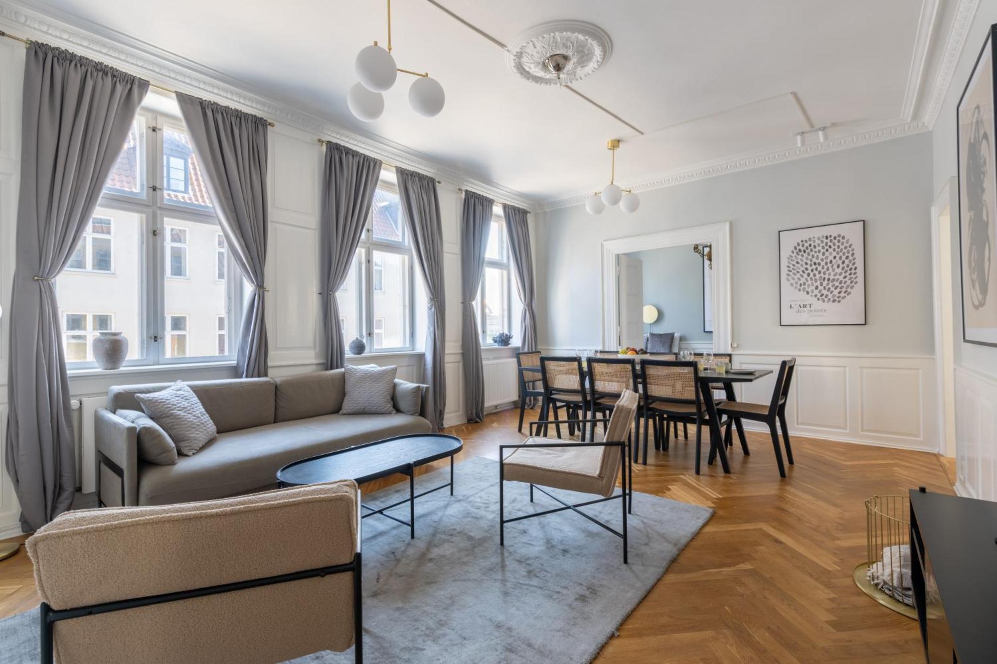 Large Apartment With Canal View In Central Cph City Копенхаген Екстериор снимка